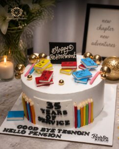 Teacher Retirement Celebration Cake in Jalandhar